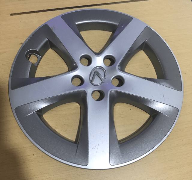 Lexus CT200h Hub Caps - 15”- 2011 onwards- LE26