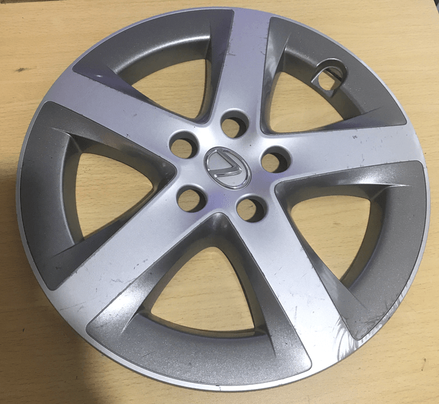 Lexus CT200h Hub Caps - 15”- 2011 onwards- LE26
