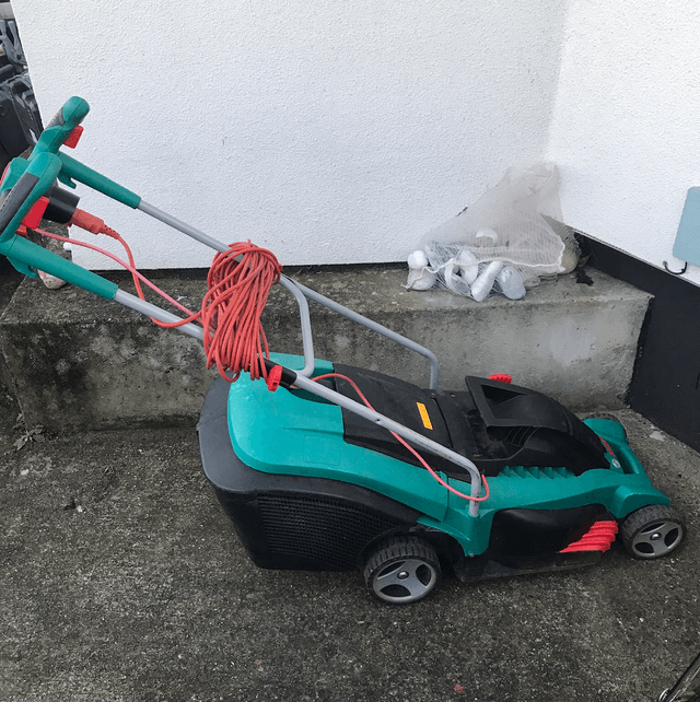 Sold - Bosch Lawnmower - M33