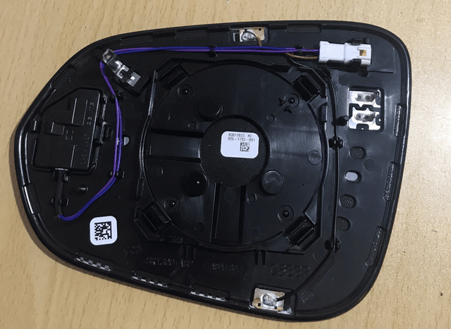 Lexus  RXH 2023 Blind Spot Monitor  - LE29