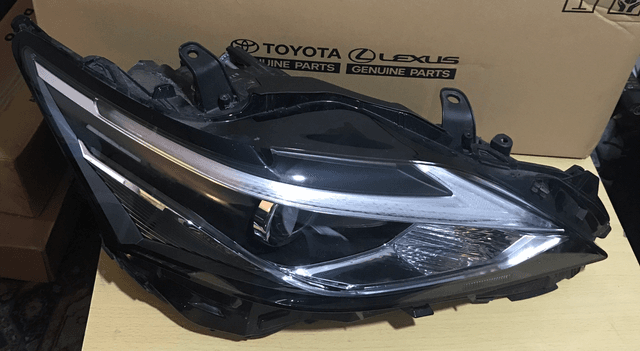 Lexus CT200 2020 Headlamp- LE30B