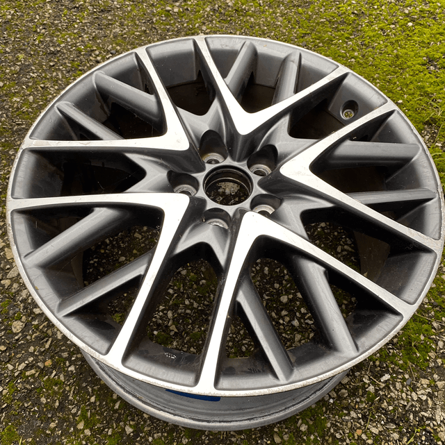 Lexus RC300h 19” alloy wheels X2 - LE12