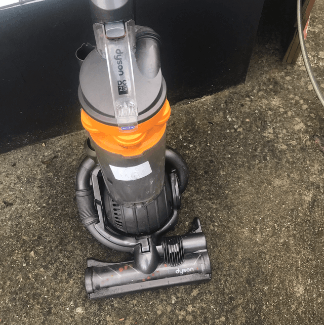 Sold - Dyson DC25 Hoover - M41