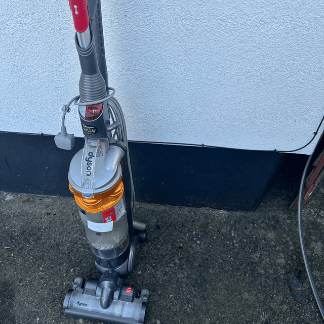 Dyson DC18 Hoover - M37